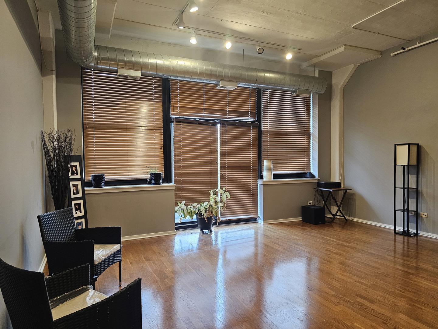 2323 W Pershing Road #230, Chicago, IL 60609