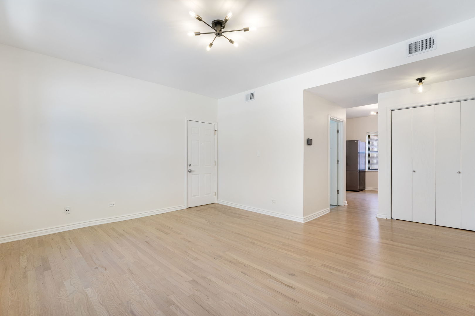 39 N Paulina Street #1, Chicago, IL 60612