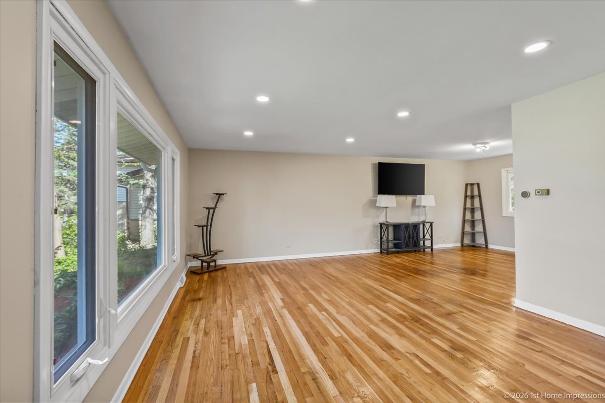 18847 May Avenue, Homewood, IL 60430