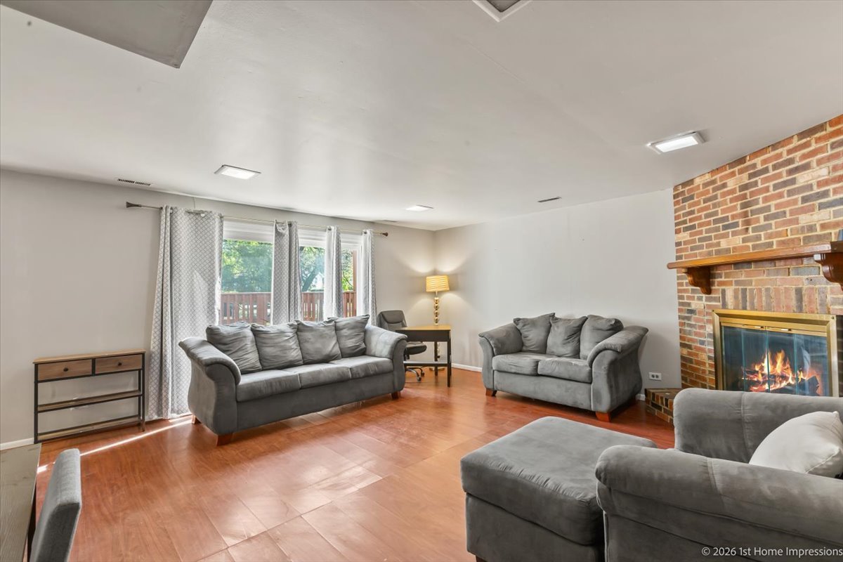 18847 May Avenue, Homewood, IL 60430