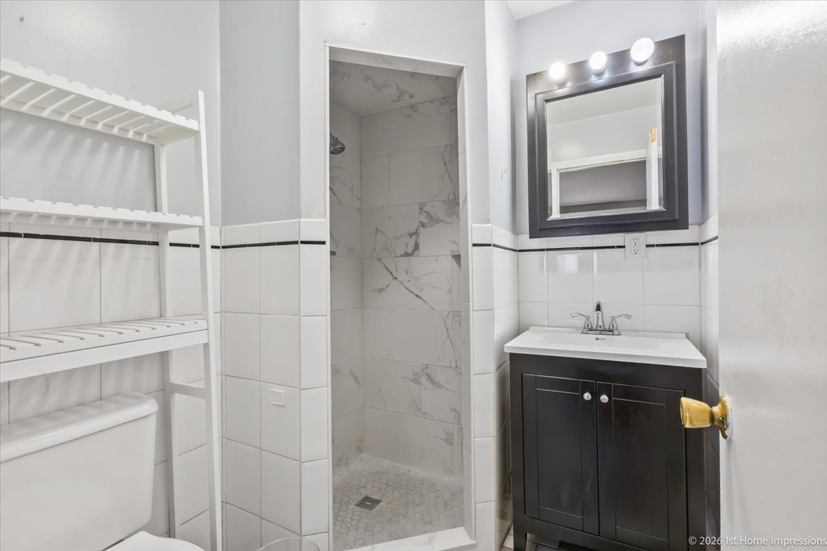 18847 May Avenue, Homewood, IL 60430
