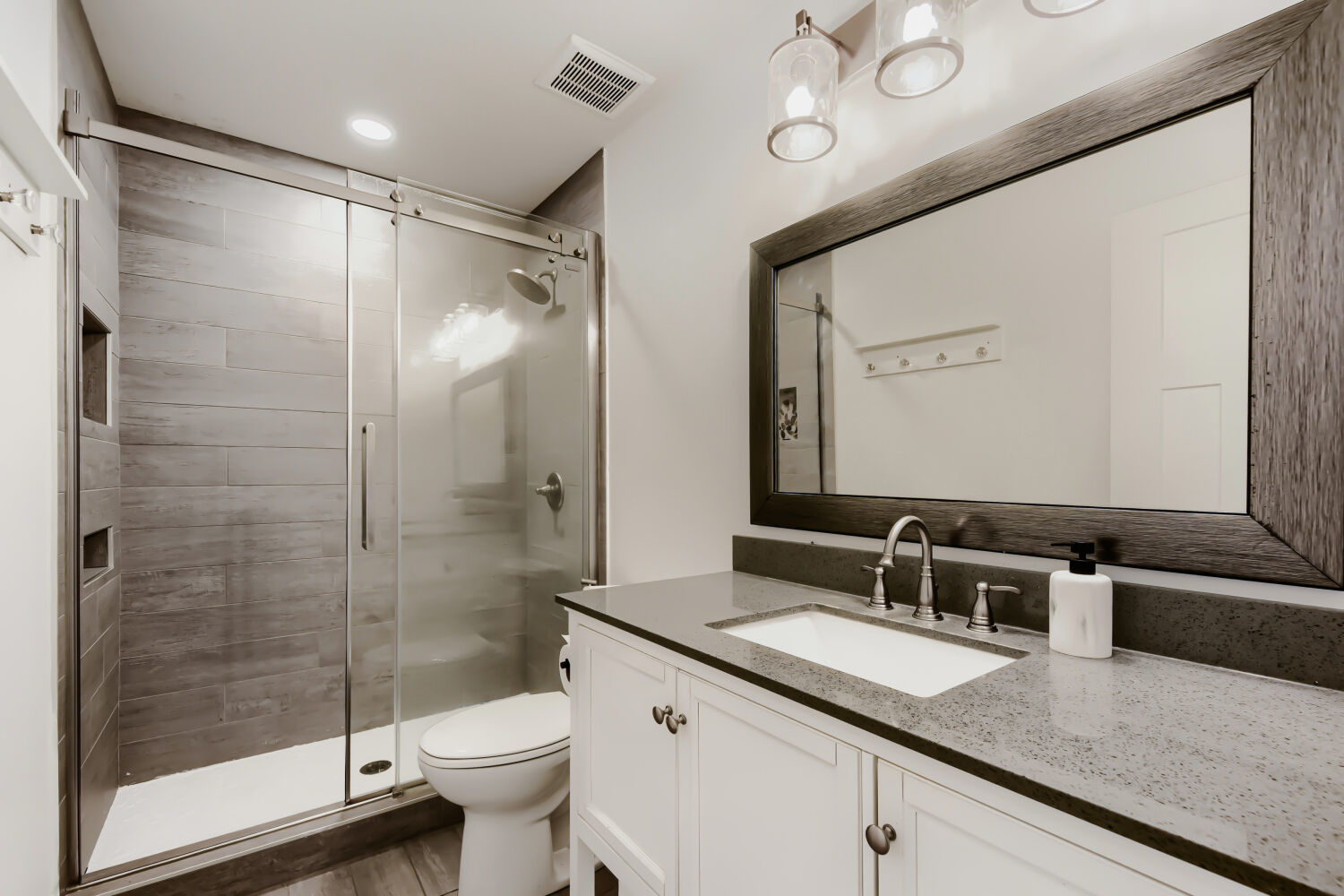 22888 W North Lakewood Lane, Lake Zurich, IL 60047
