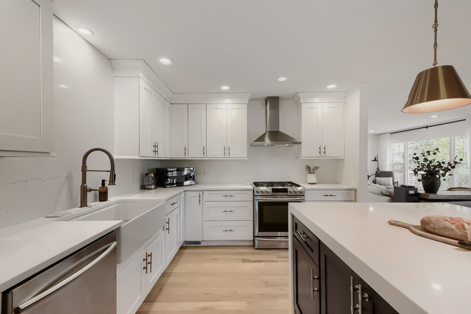 22888 W North Lakewood Lane, Lake Zurich, IL 60047