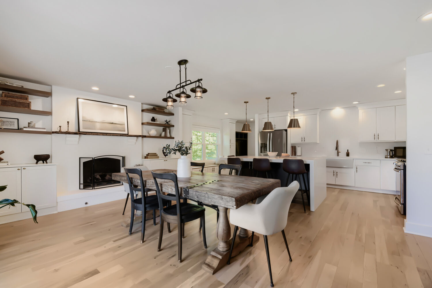 22888 W North Lakewood Lane, Lake Zurich, IL 60047