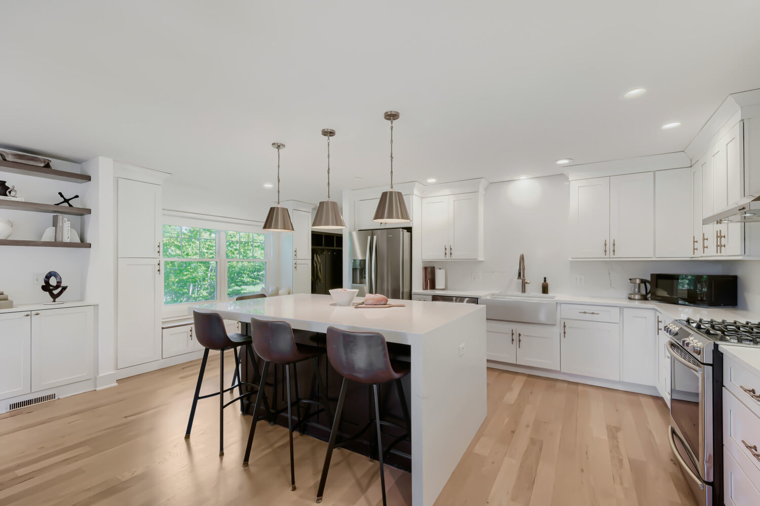 22888 W North Lakewood Lane, Lake Zurich, IL 60047