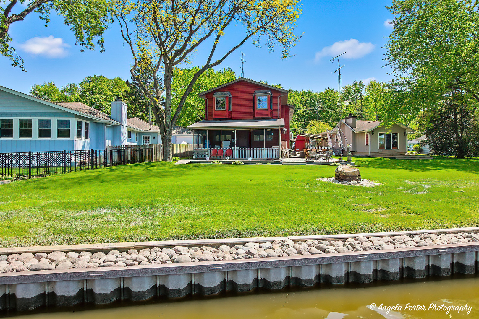 1518 River Terrace Drive, Johnsburg, IL 60051