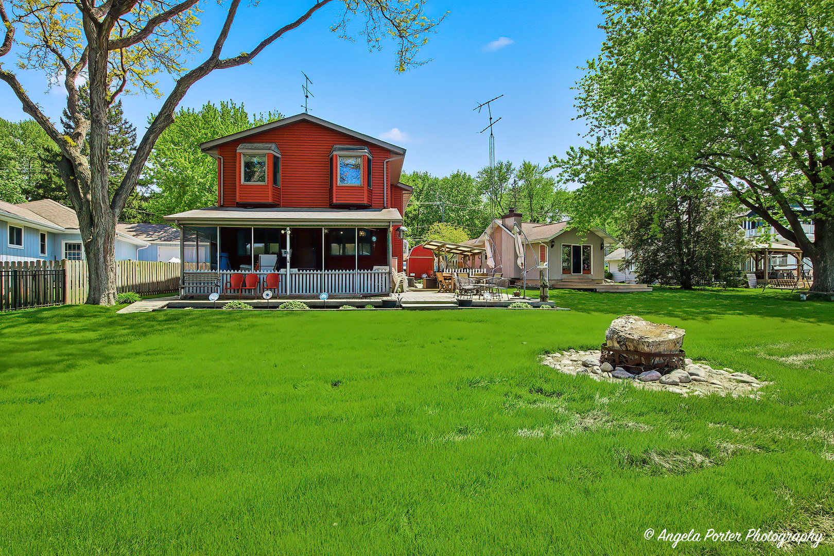 1518 River Terrace Drive, Johnsburg, IL 60051