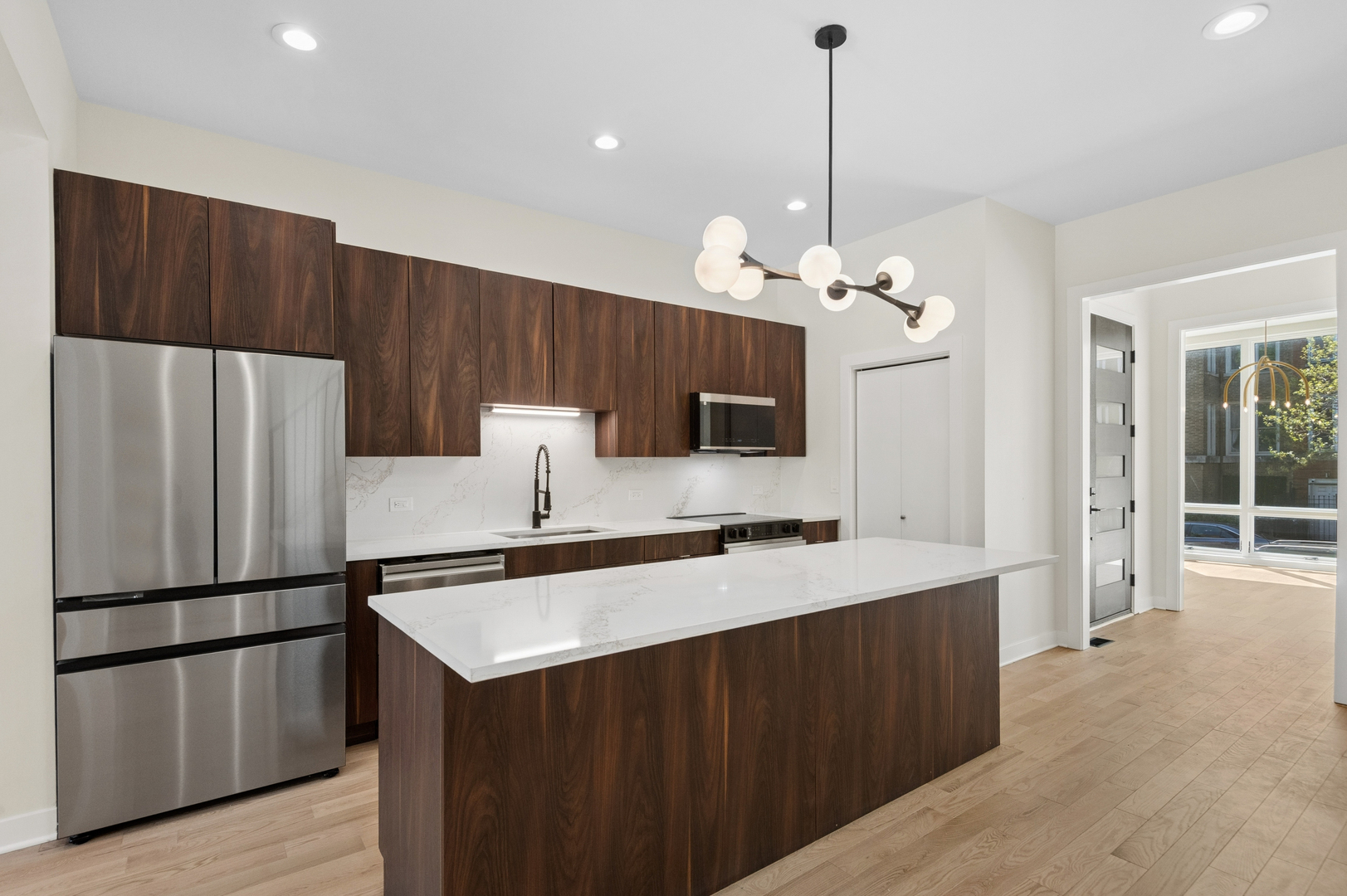 4717 S Ingleside Avenue, Chicago, IL 60615