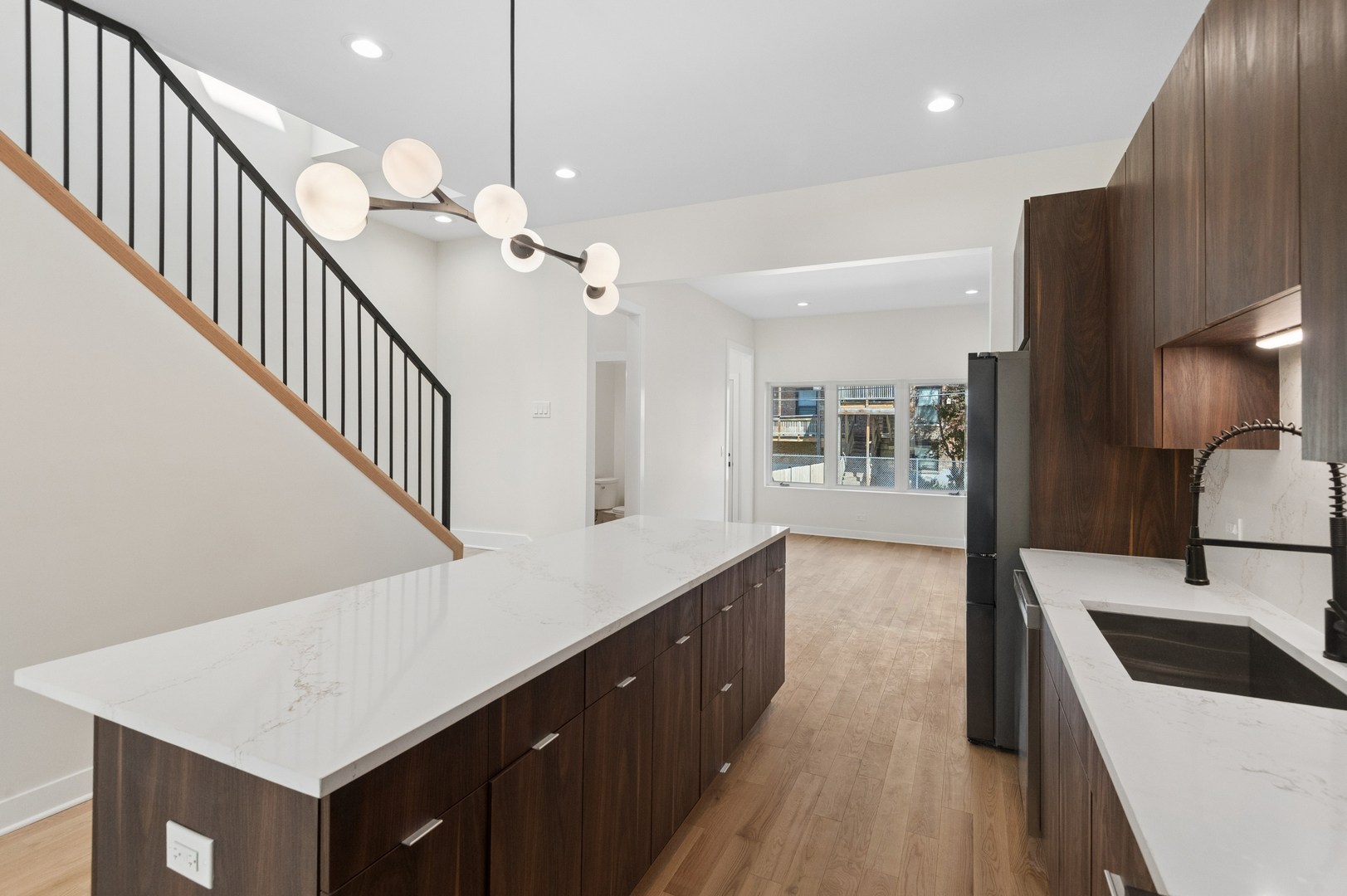 4717 S Ingleside Avenue, Chicago, IL 60615