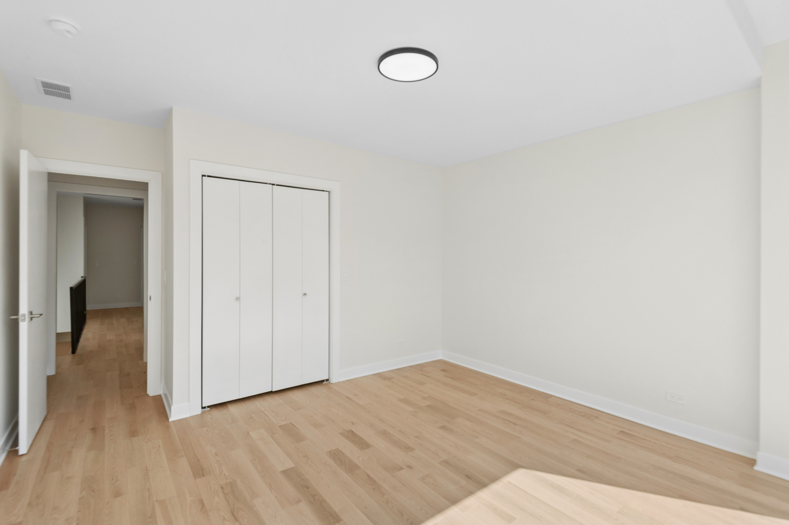 4717 S Ingleside Avenue, Chicago, IL 60615