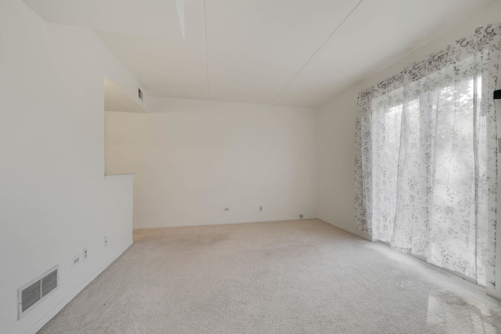 5960 Lake Bluff Drive #302, Tinley Park, IL 60477