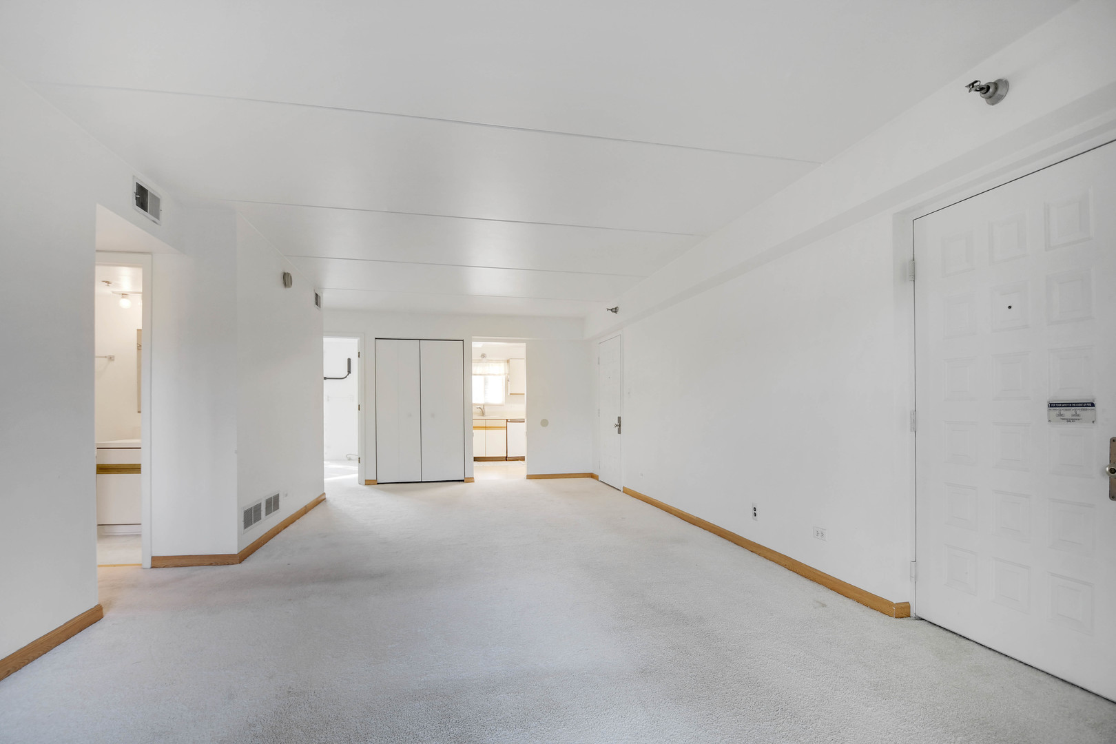 5960 Lake Bluff Drive #302, Tinley Park, IL 60477