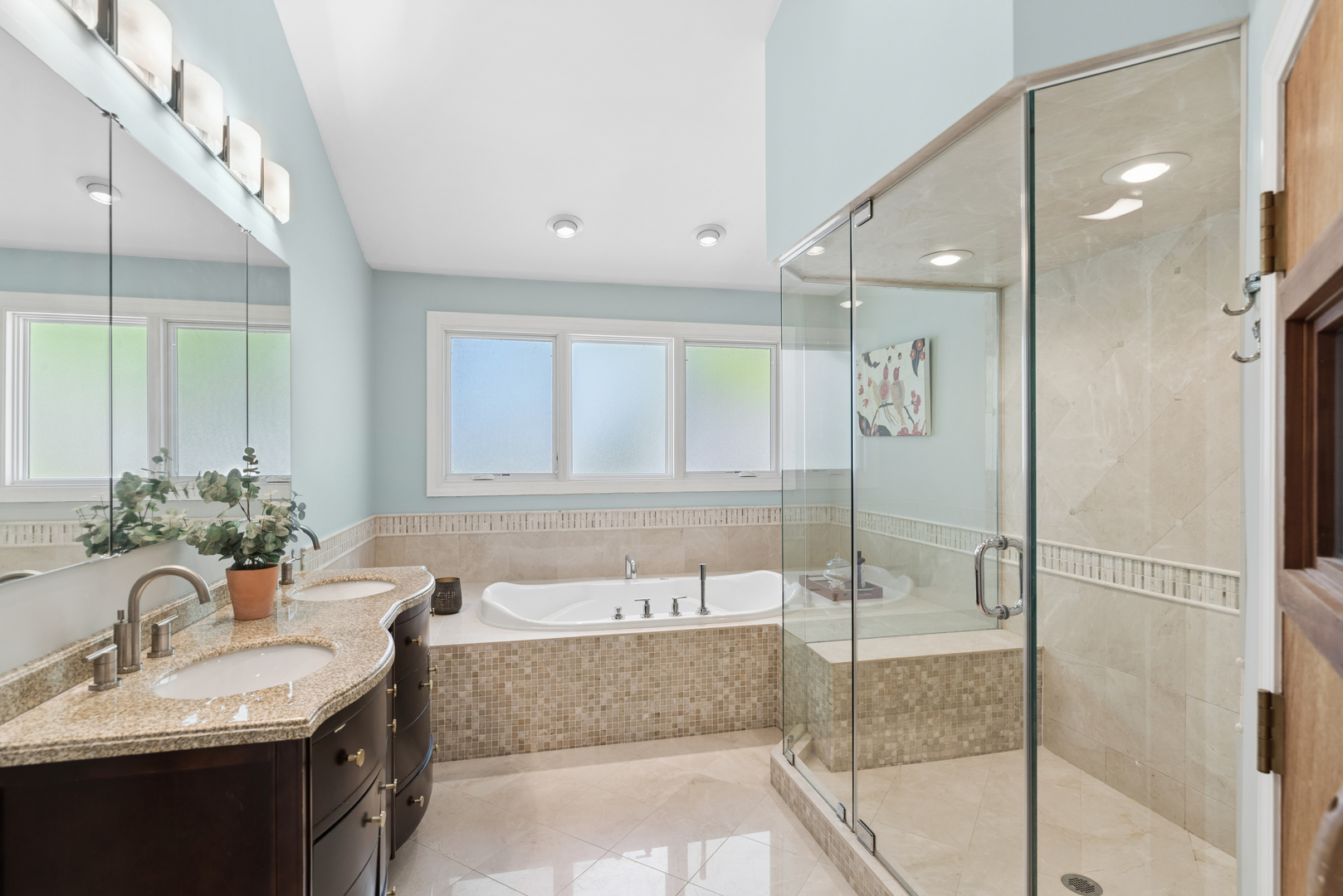 828 Woodleigh Avenue, Highland Park, IL 60035