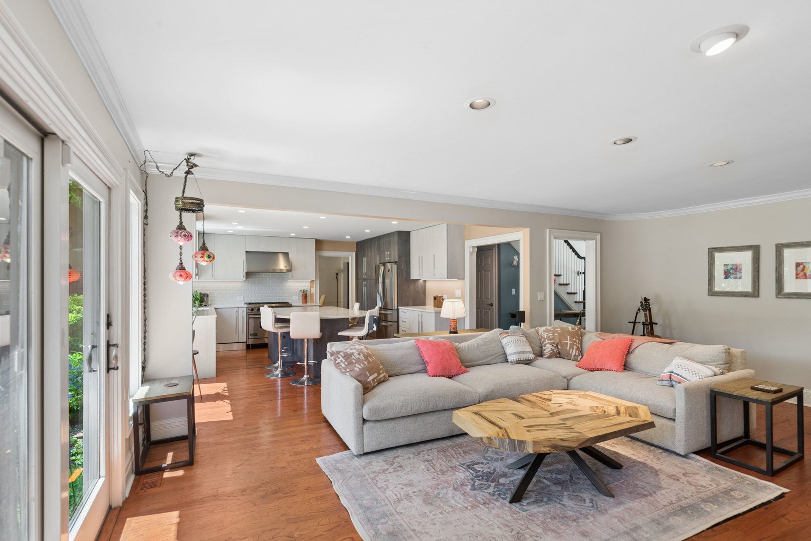 828 Woodleigh Avenue, Highland Park, IL 60035