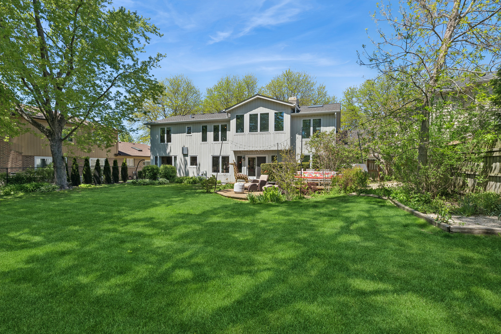 828 Woodleigh Avenue, Highland Park, IL 60035