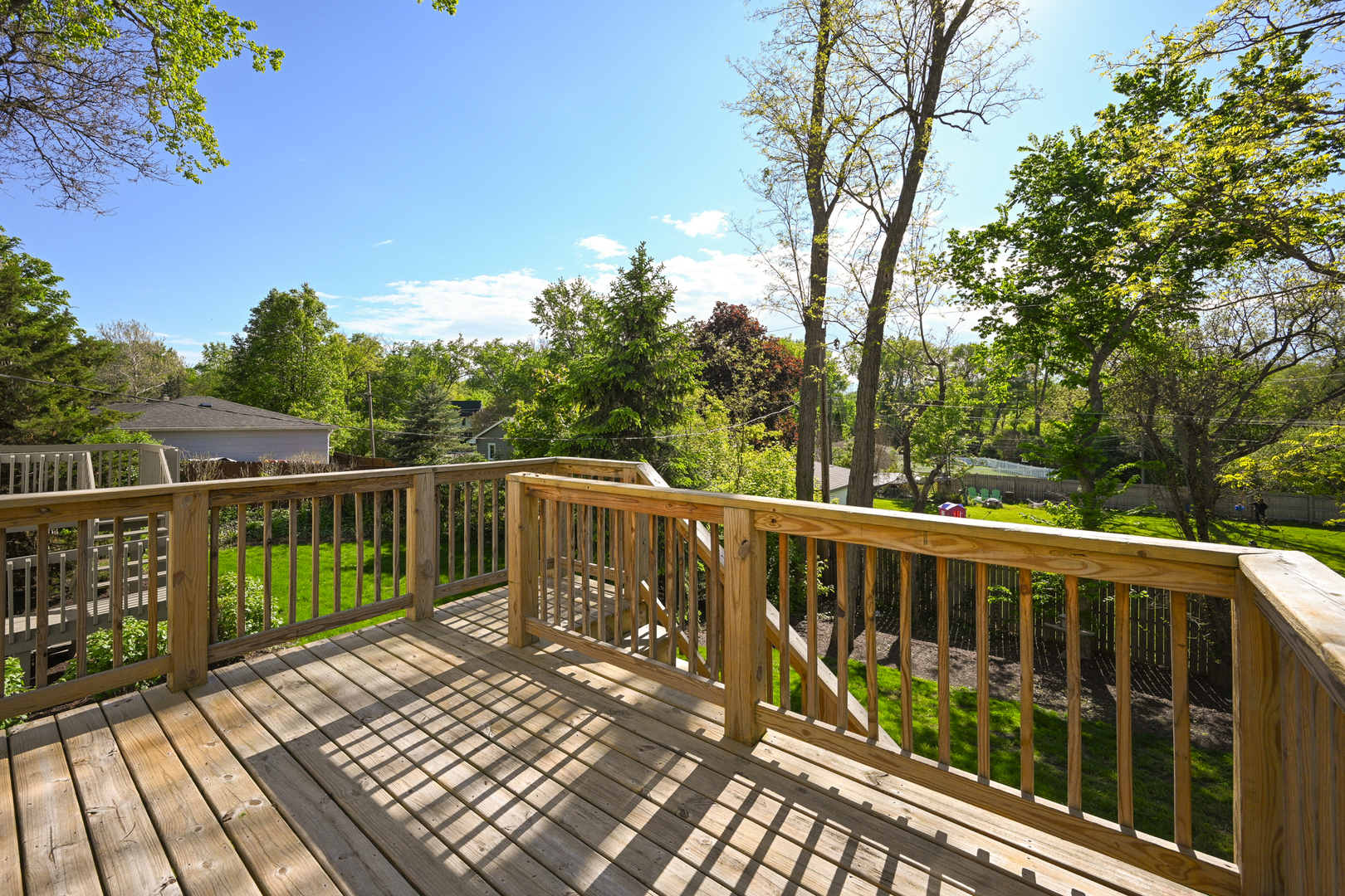 416 Lawrence Avenue, Glen Ellyn, IL 60137