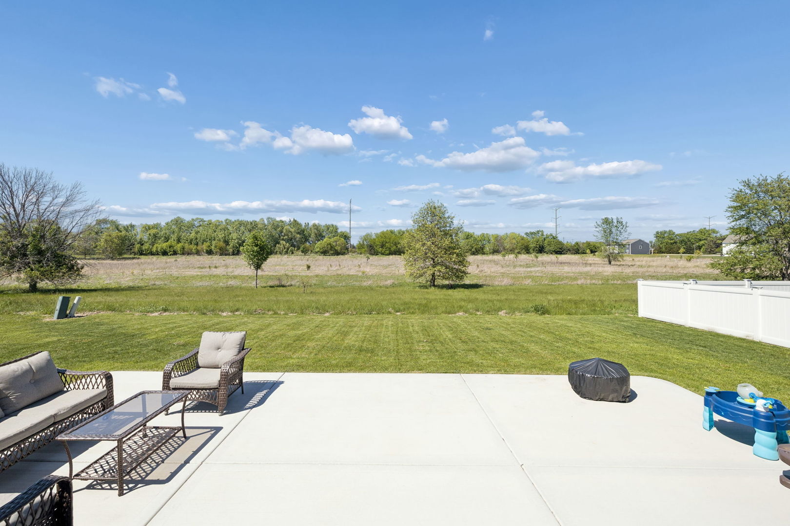 2781 Berrywood Lane, Yorkville, IL 60560