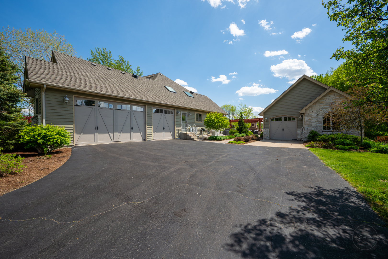 16420 S River Road, Plainfield, IL 60586