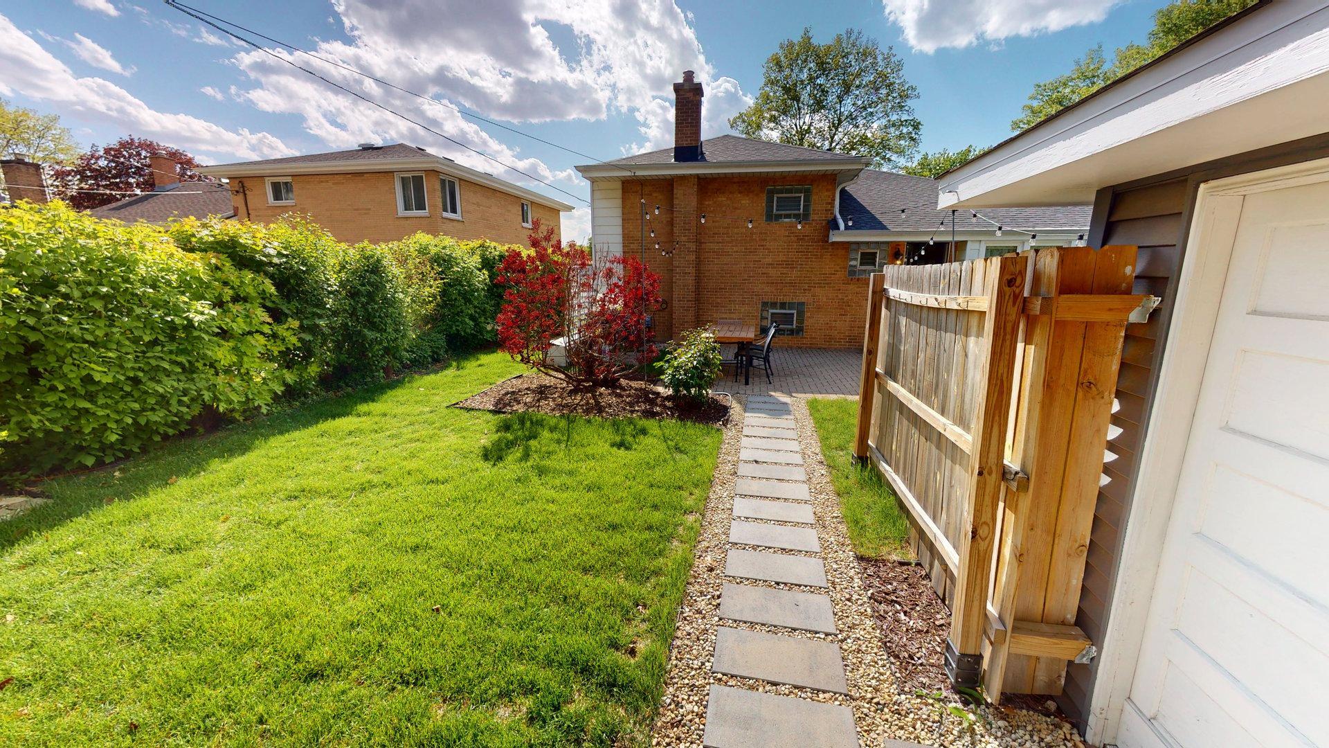 501 S School Street, Mount Prospect, IL 60056