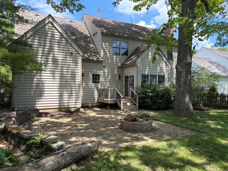 4463 Cornell Avenue, Gurnee, IL 60031