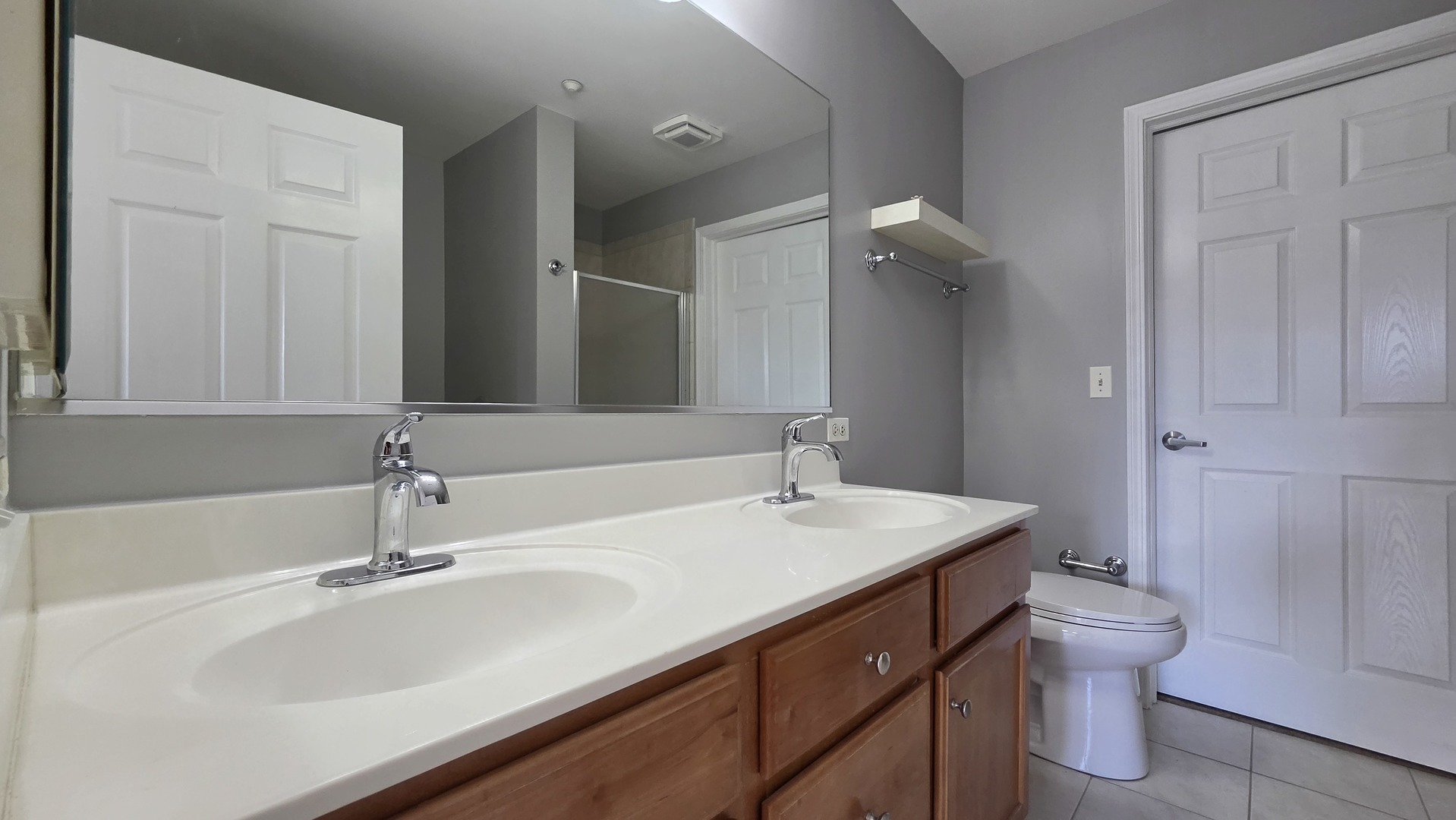 715 Astor Lane #401, Wheeling, IL 60090