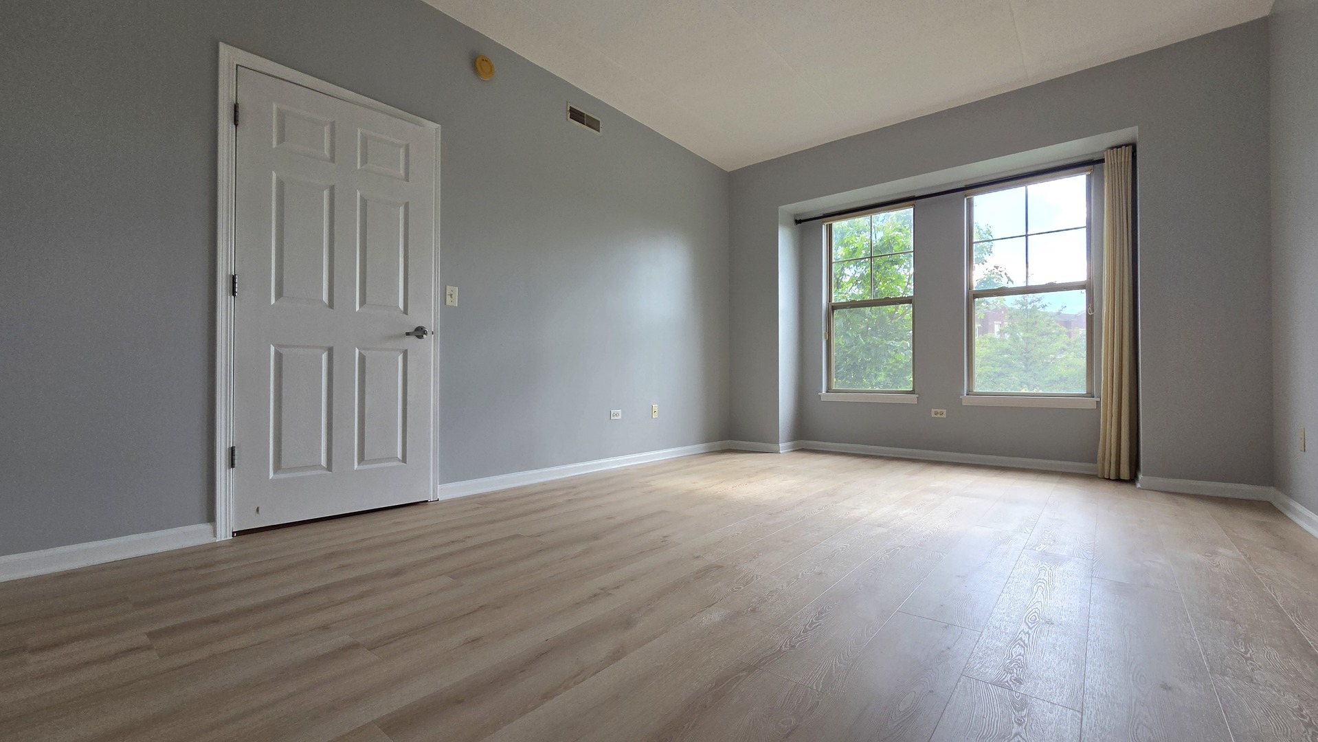 715 Astor Lane #401, Wheeling, IL 60090