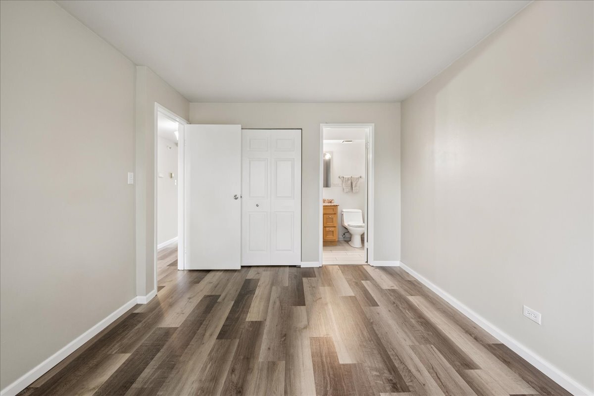 920 Casey Court #5, Schaumburg, IL 60173