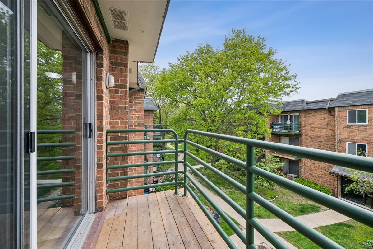 920 Casey Court #5, Schaumburg, IL 60173