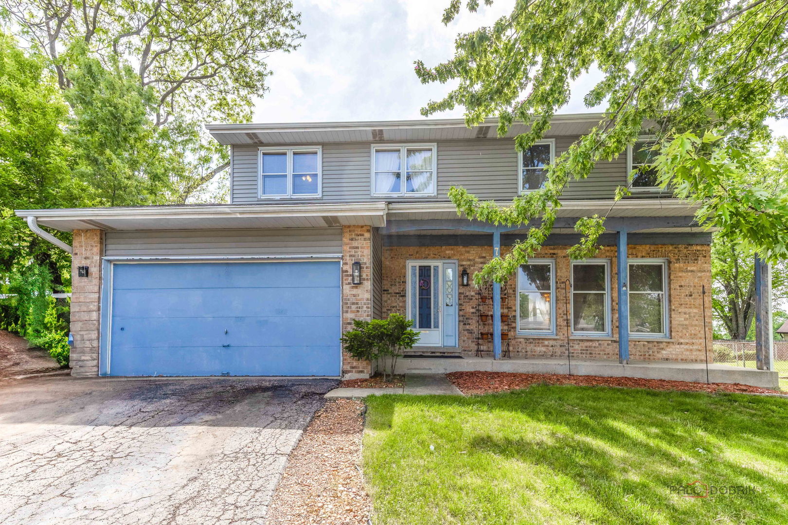793 Santa Fe Court, Carol Stream, IL 60188