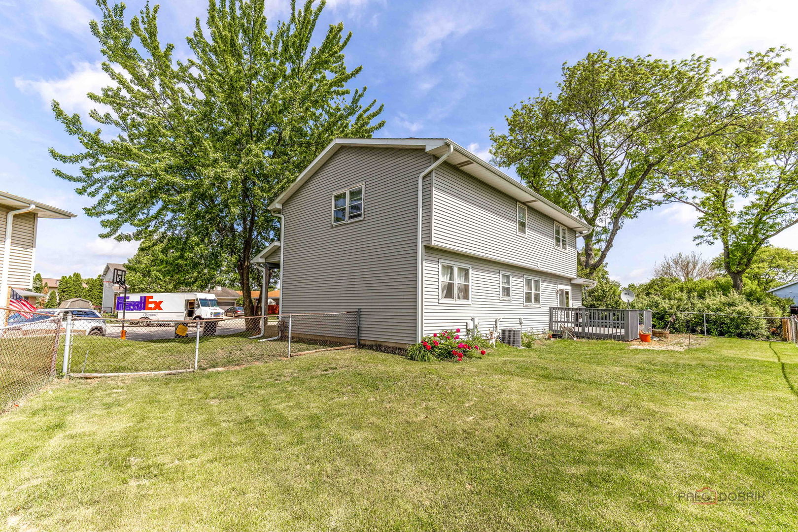 793 Santa Fe Court, Carol Stream, IL 60188