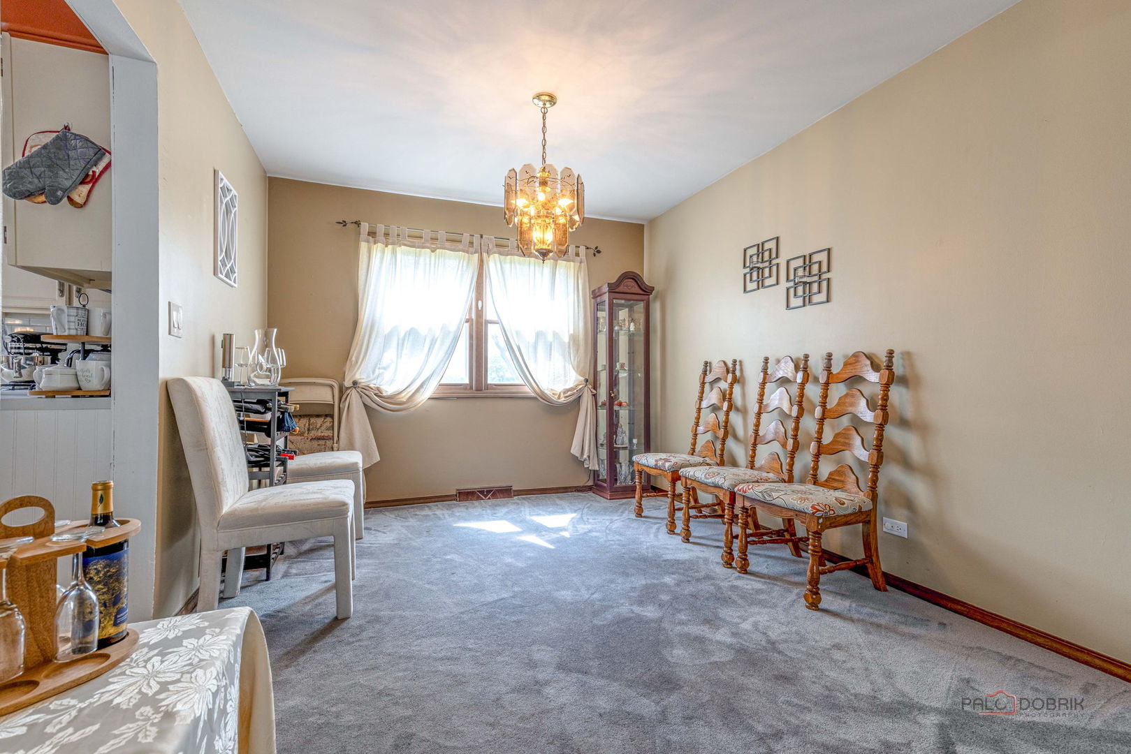 793 Santa Fe Court, Carol Stream, IL 60188