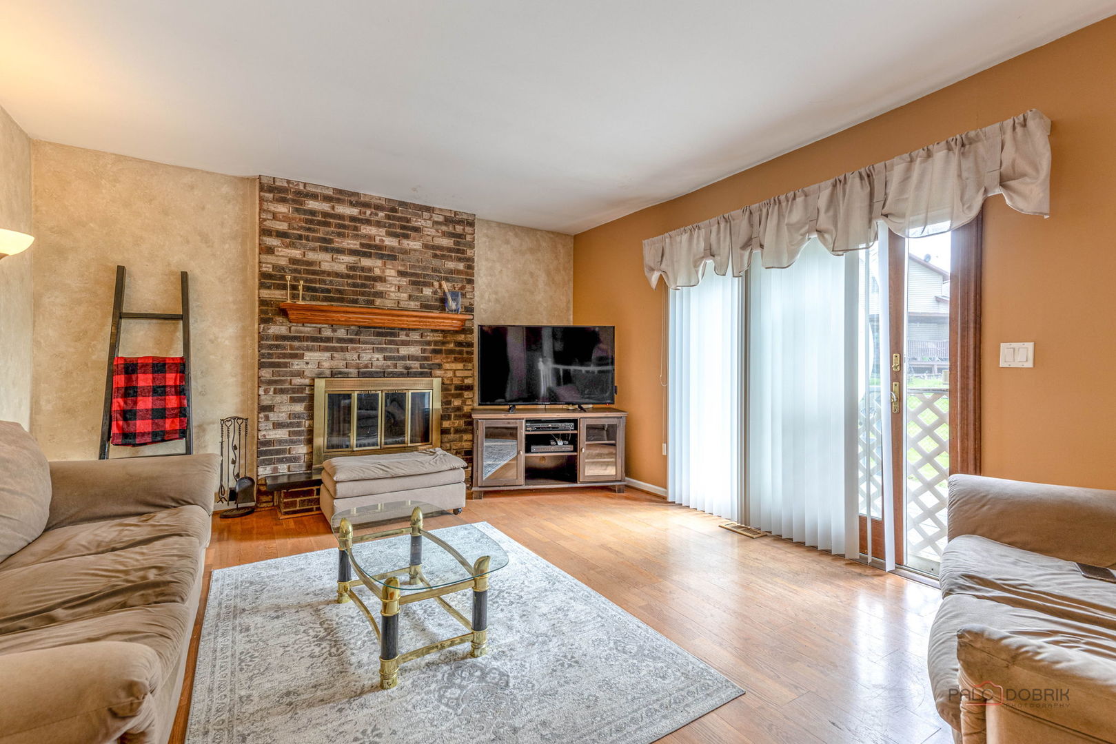 793 Santa Fe Court, Carol Stream, IL 60188