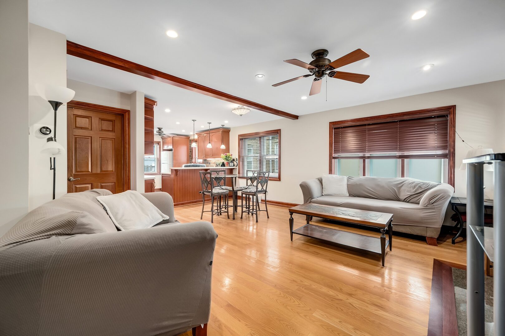 6217 S Mason Avenue, Chicago, IL 60638