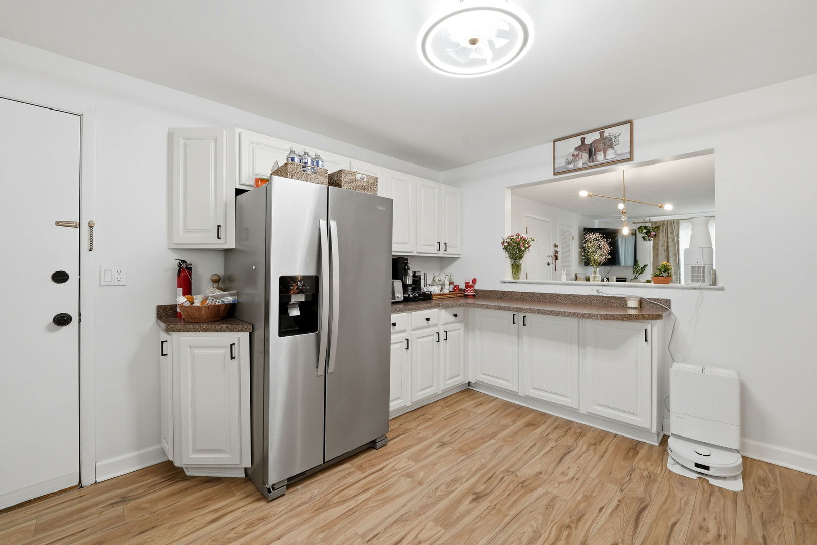 6535 N Northwest Highway #1F, Chicago, IL 60631