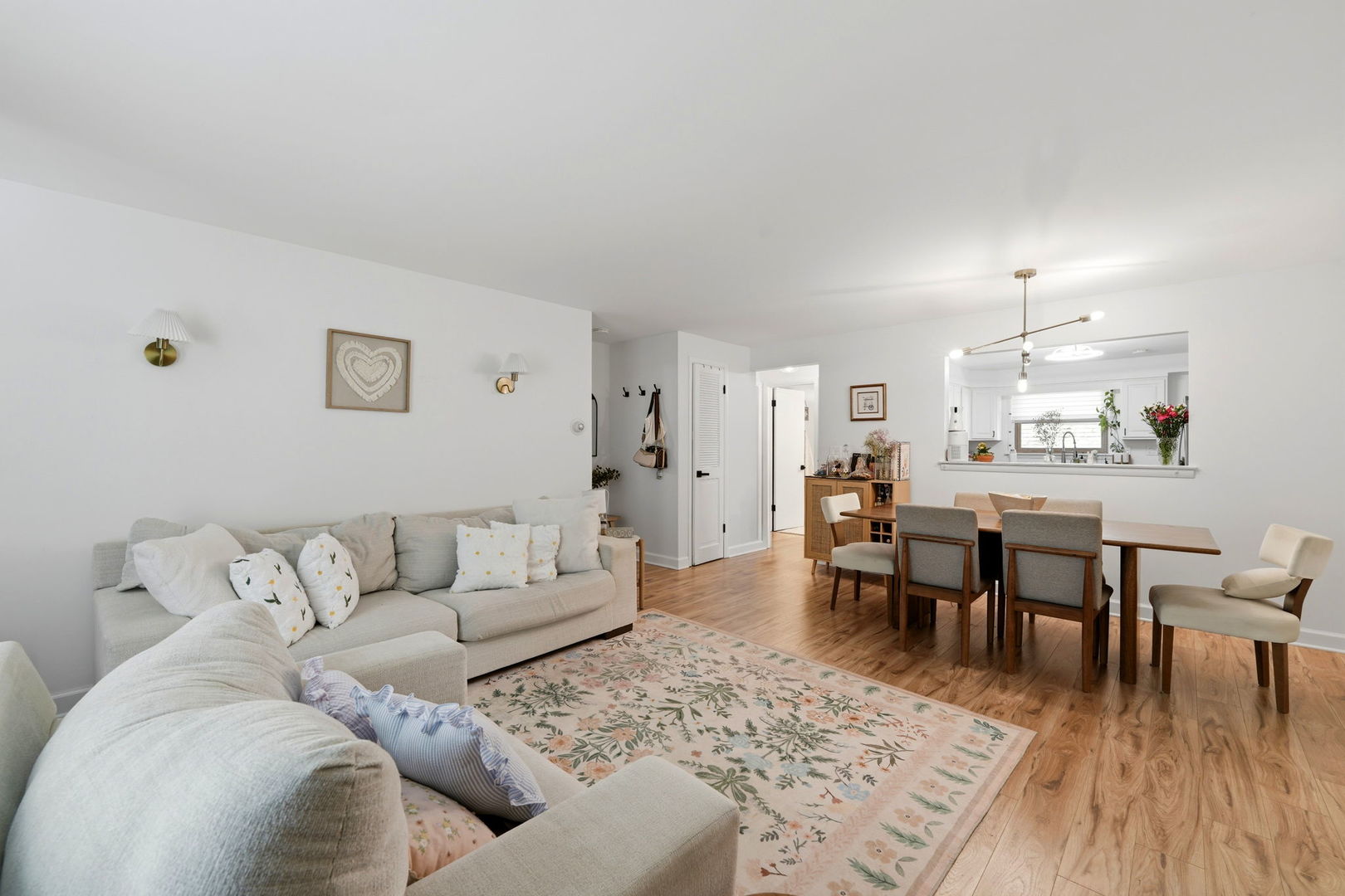 6535 N Northwest Highway #1F, Chicago, IL 60631