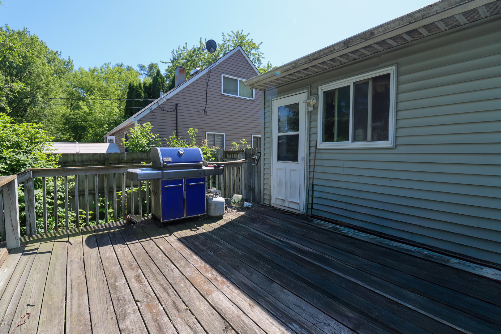 2107 Hermon Avenue, Zion, IL 60099