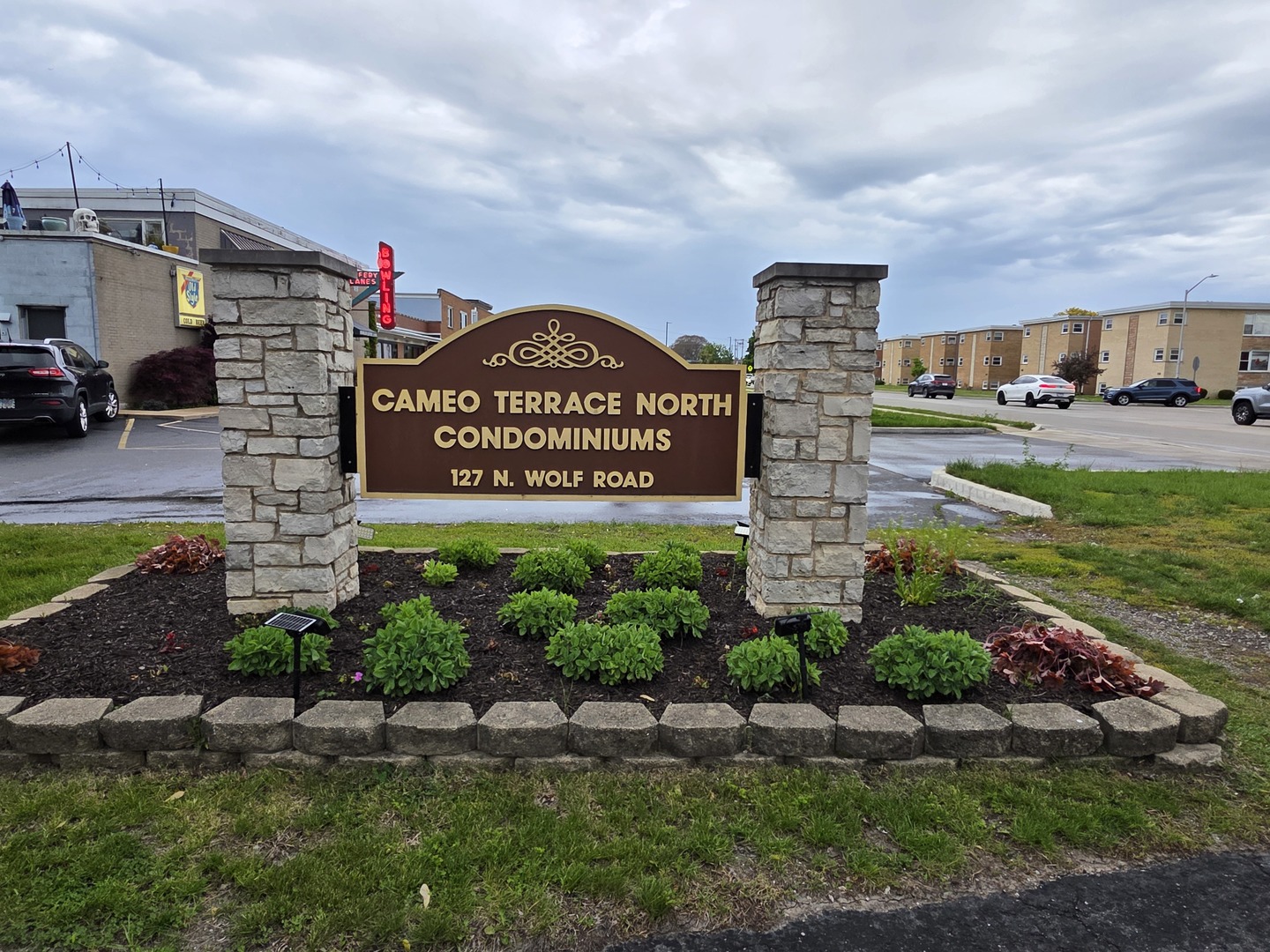 127 N Wolf Road #41A, Wheeling, IL 60090