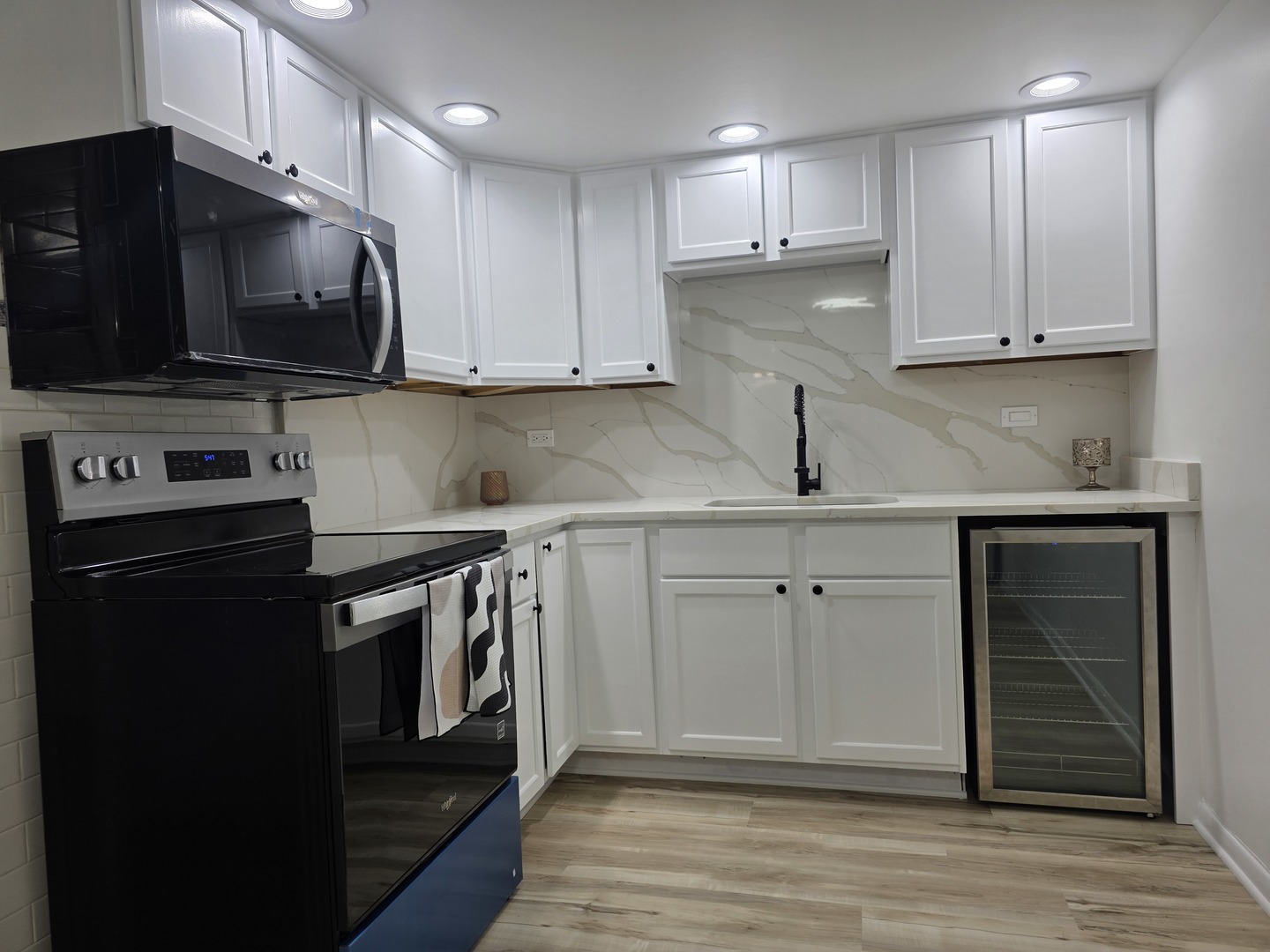 127 N Wolf Road #41A, Wheeling, IL 60090