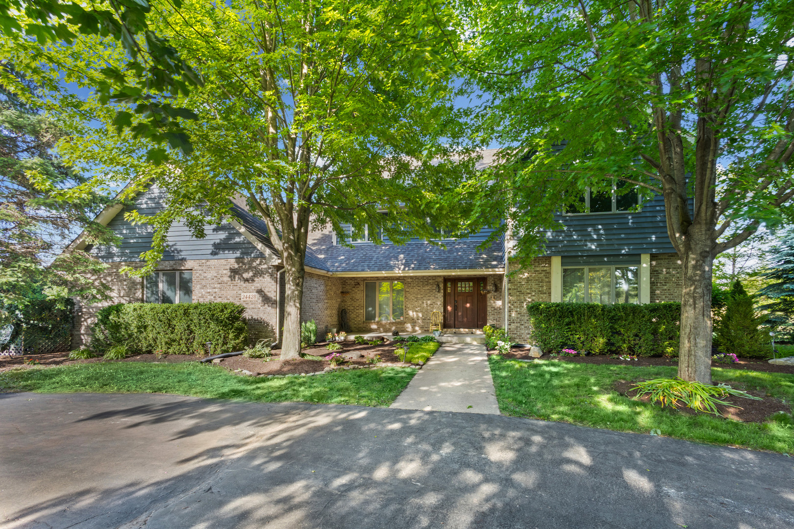 24428 W Park River Lane, Shorewood, IL 60404