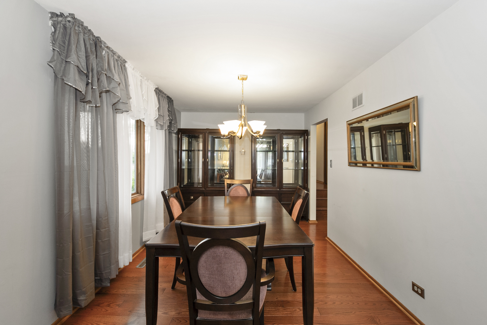 6877 177TH Street, Tinley Park, IL 60477