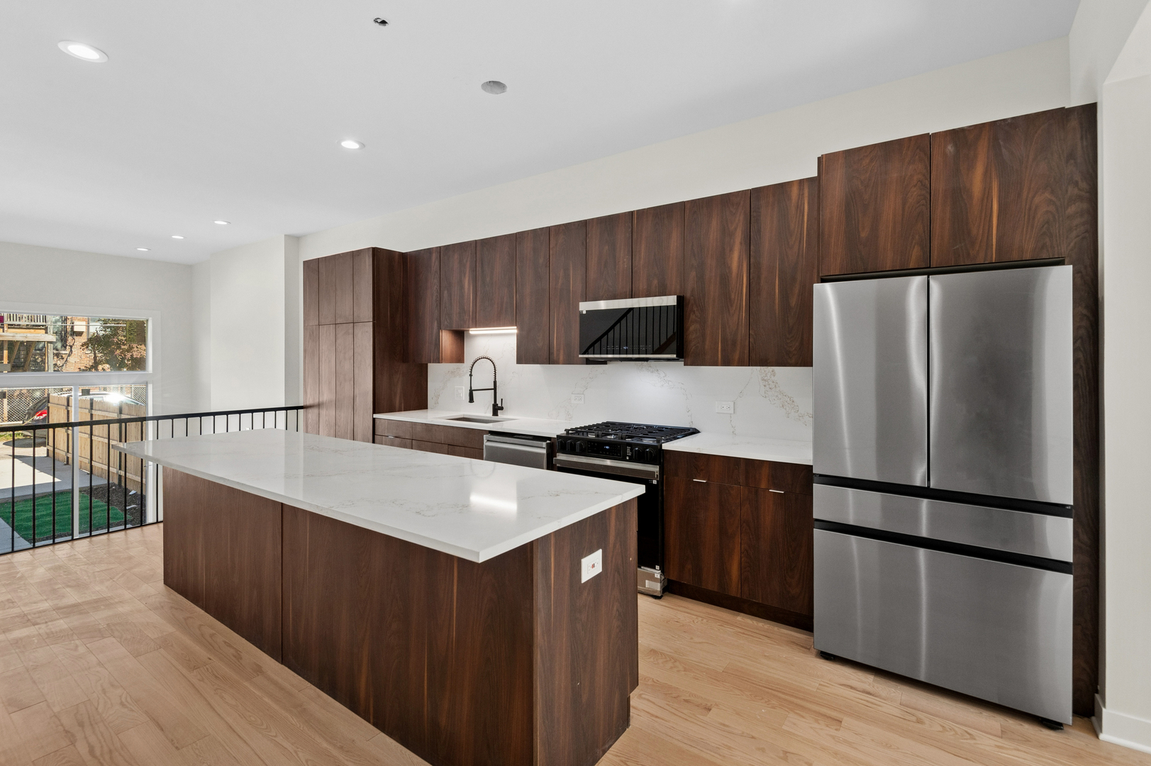 4719 S Ingleside Avenue, Chicago, IL 60615