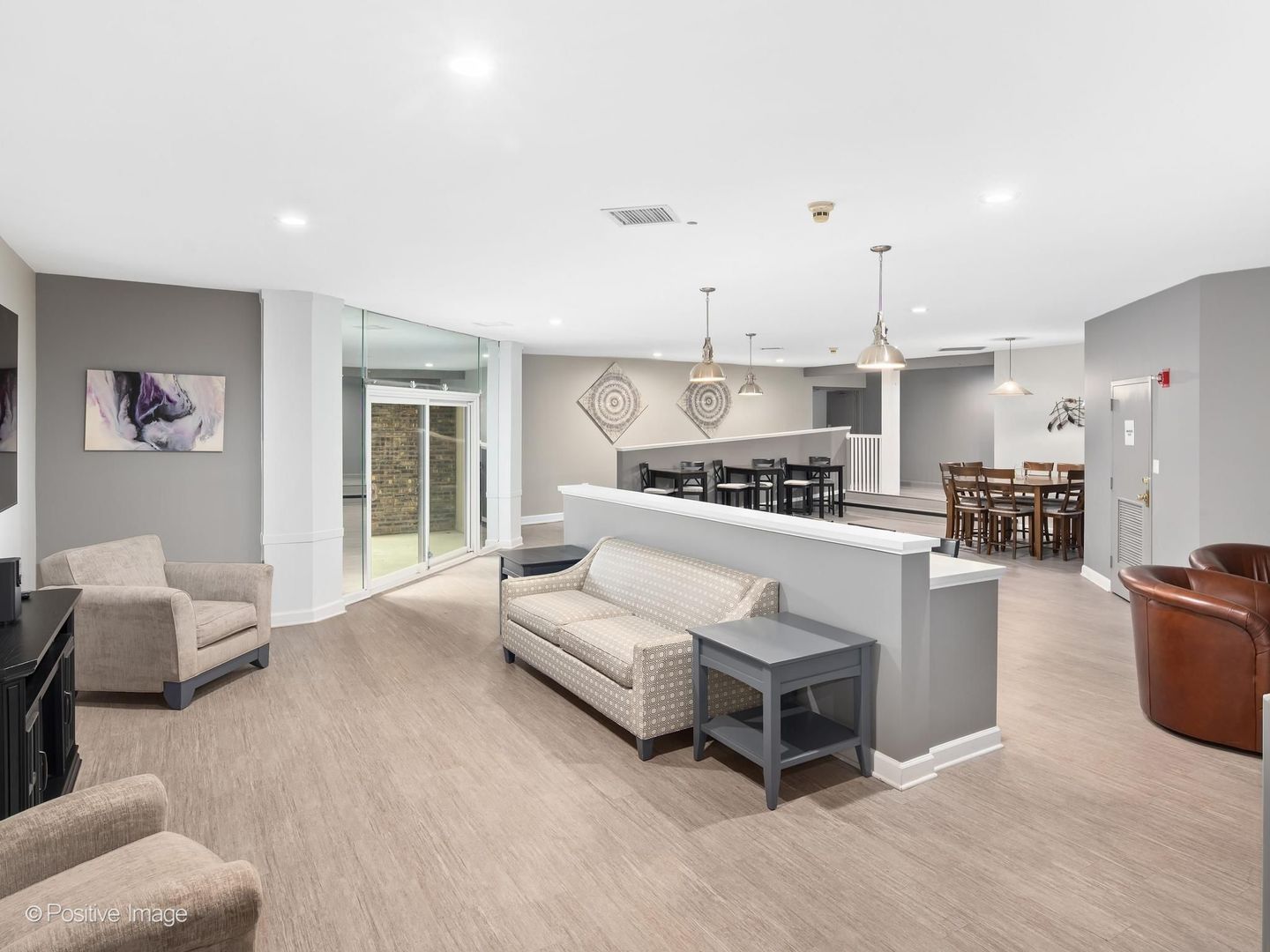 120 Lakeview Drive #417, Bloomingdale, IL 60108