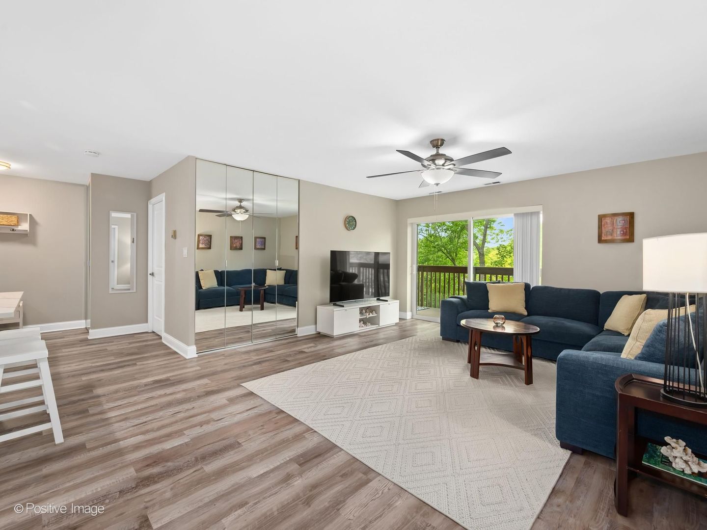 120 Lakeview Drive #417, Bloomingdale, IL 60108