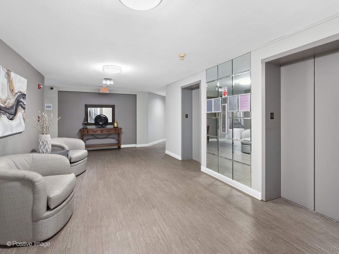 120 Lakeview Drive #417, Bloomingdale, IL 60108