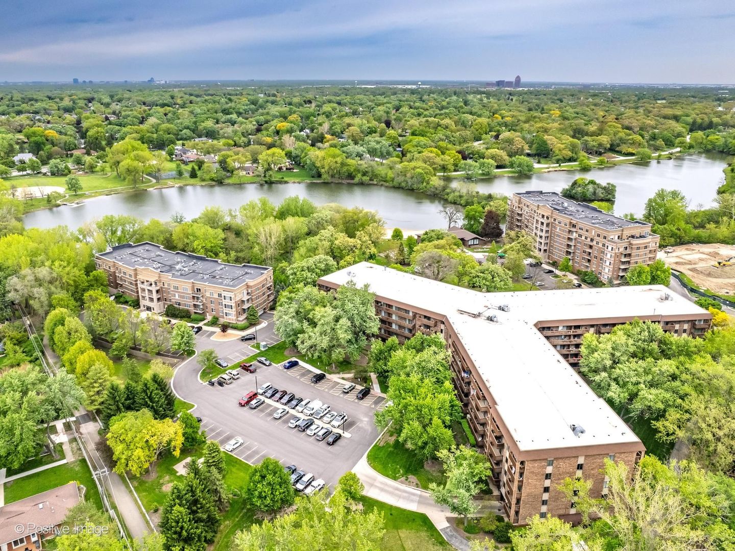 120 Lakeview Drive #417, Bloomingdale, IL 60108