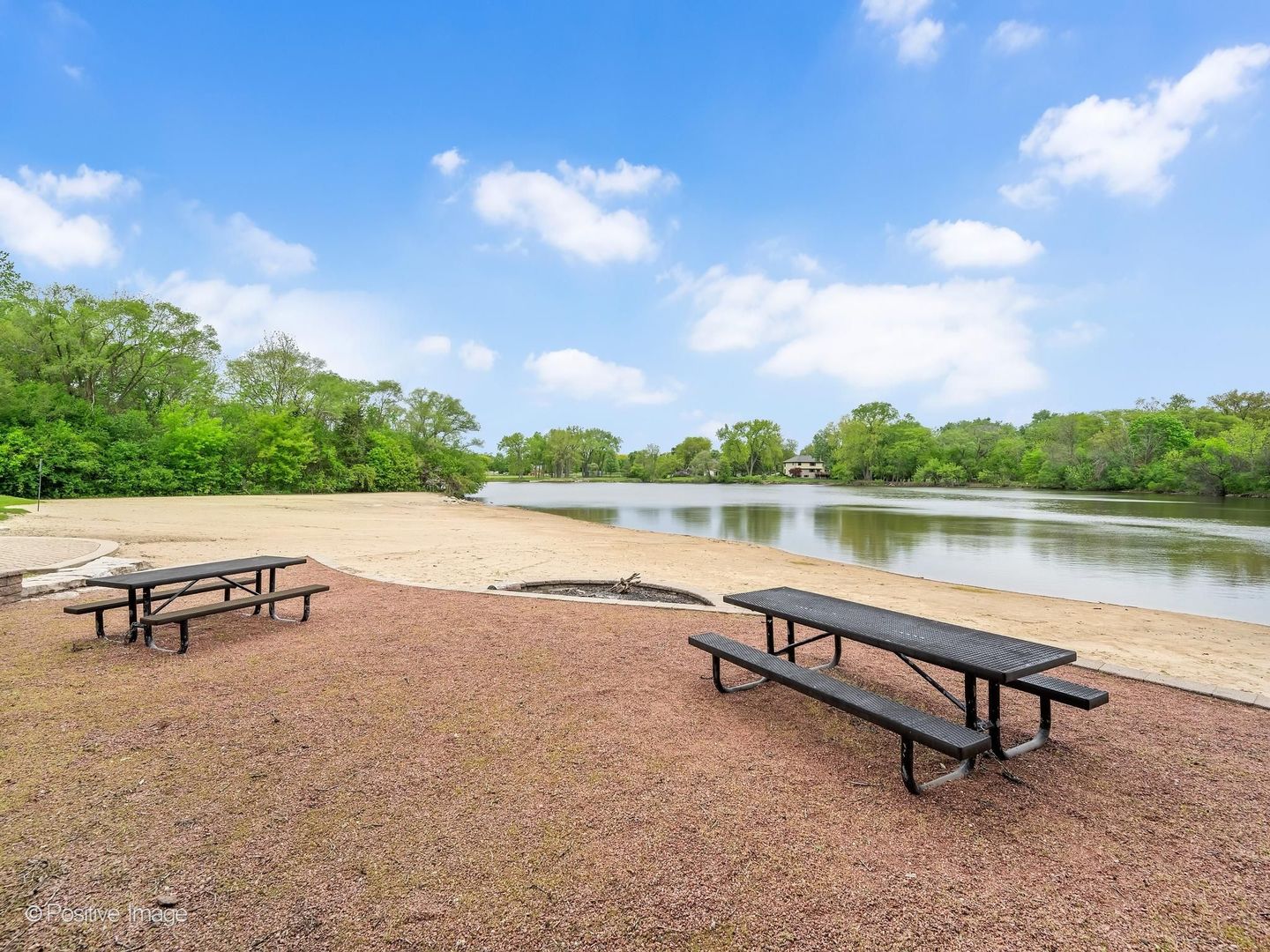 120 Lakeview Drive #417, Bloomingdale, IL 60108