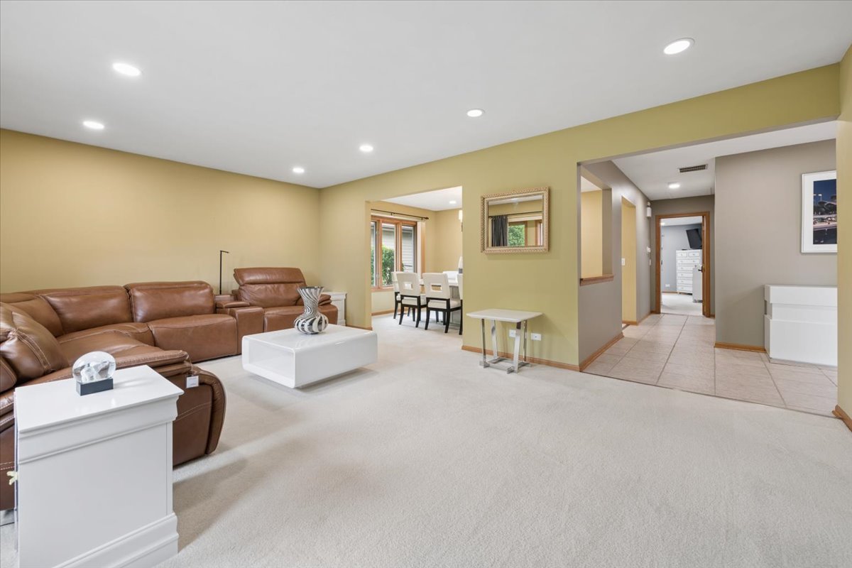1217 Lynnfield Lane, Bartlett, IL 60103
