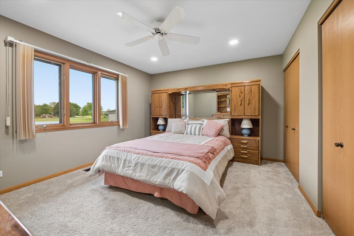 1217 Lynnfield Lane, Bartlett, IL 60103