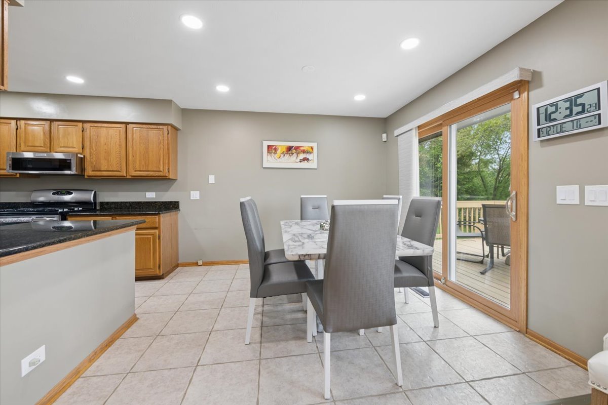 1217 Lynnfield Lane, Bartlett, IL 60103