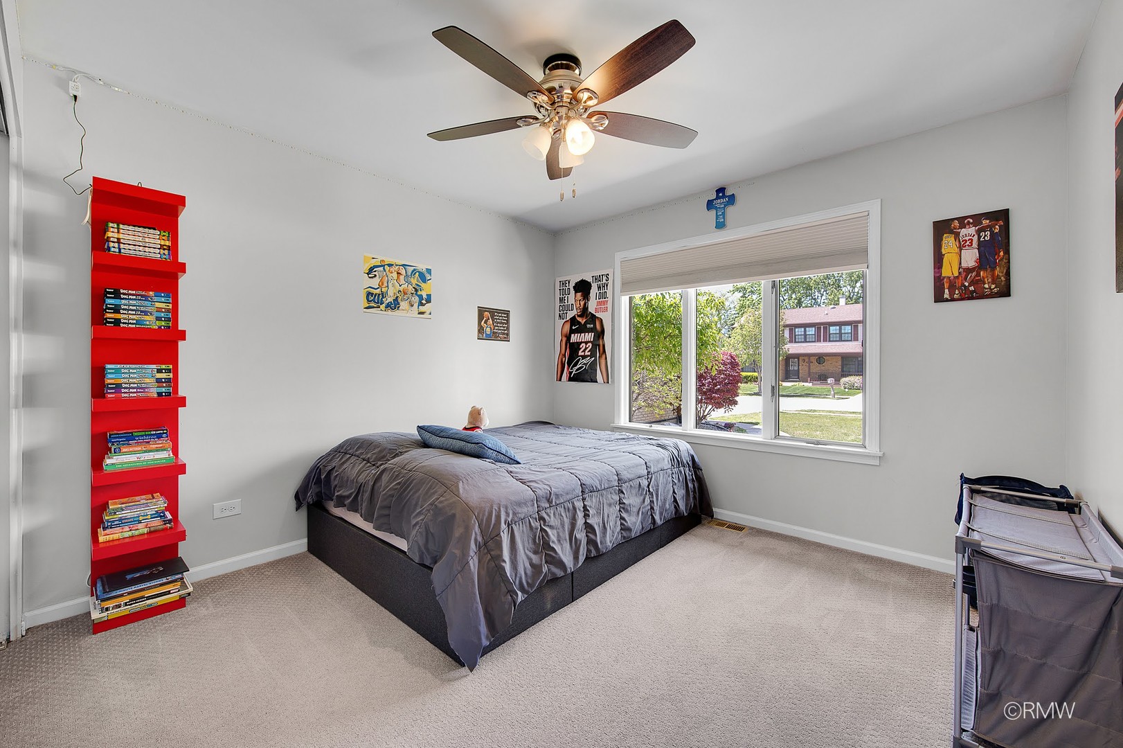 1245 Biscayne Drive, Elk Grove Village, IL 60007